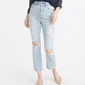 Light Wash Ripped Jeans